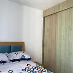 Amoblado cerca playa Marbella