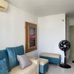 Amoblado cerca playa Marbella